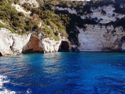ΚΡΟΥΑΖΙΕΡΑ ΣΤΟΥΣ ΠΑΞΟΥΣ-ΑΝΤΙΠΑΞΟΥΣ Καλοκαίρι 2025