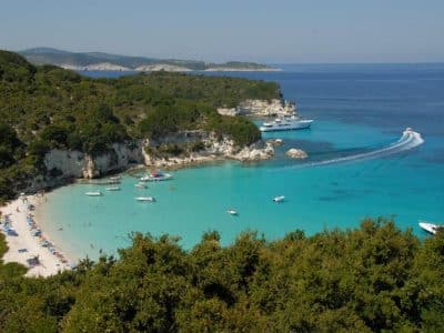 ΚΡΟΥΑΖΙΕΡΑ ΣΤΟΥΣ ΠΑΞΟΥΣ-ΑΝΤΙΠΑΞΟΥΣ Καλοκαίρι 2025