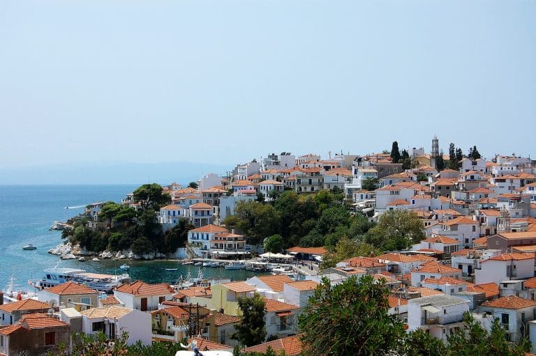 ΚΡΟΥΑΖΙΕΡΑ ΣΤΗ ΣΚΙΑΘΟ Κυριακή 13 Ιουλίου 2025