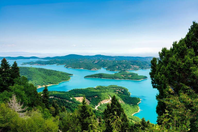 istockphoto-2165440868-612x612 (1)